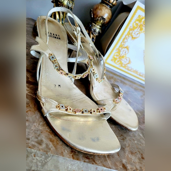 Stuart Weitzman Crystal/Rhinestone Embellished Sandal Kitten Heel PlatinumGold 7 - Picture 11 of 16